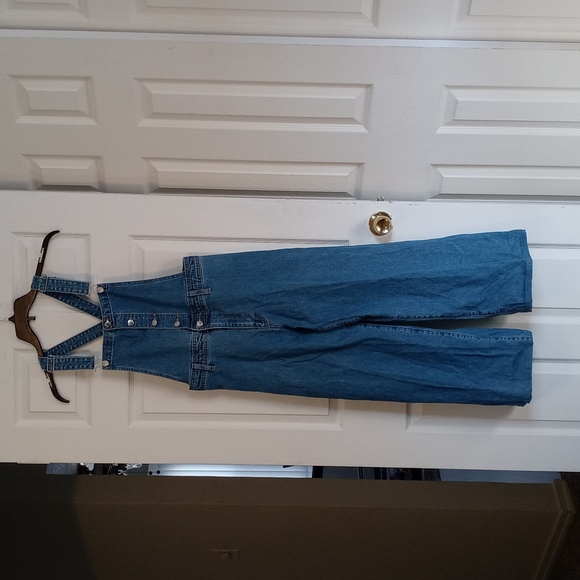 Universal Thread Overalls - Picture 1 of 8